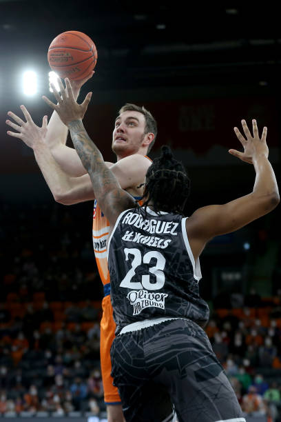 来带动全队 来带动全队