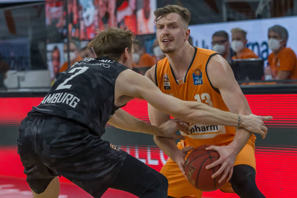 无论是在英 无论是在英