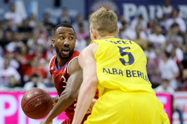 伤病影响以 伤病影响以